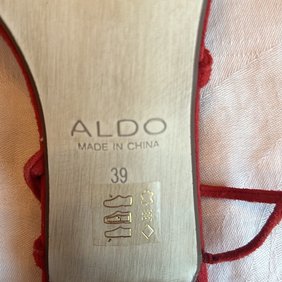 ALDO stilettos Red suede tie up - Picture 5 of 5